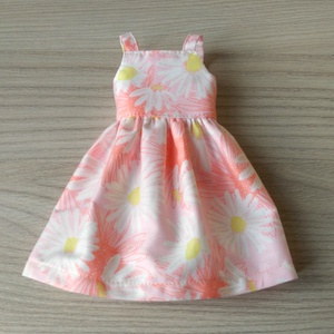 Paola Reina margarétás ruha - játék & sport - baba & babaház - játékbaba, babakellék - Meska.hu