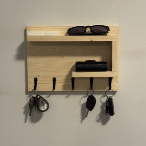 Kontrasztos egyedi fali kulcstartó! - Meska.hu