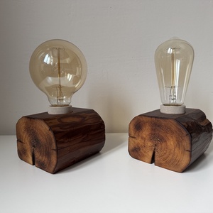 Éjjeli lámpa vagy ahogy én hívom Éji Gerendácska ( Egyedi, 50 éves fagerendából ) - otthon & életmód - lámpa - asztali lámpa - Meska.hu