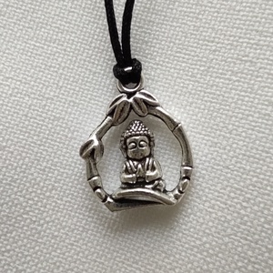 Buddha nyaklánc csúszócsomóval, Ékszer, Nyaklánc, Medál, Csomózás, Meska