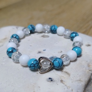 NYUGALOM HULLÁMAI türkiz, fehér achát és hegyikristály ásványkarkötő díszdobozban - Meska.hu