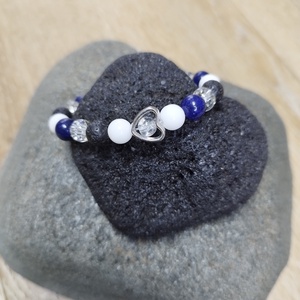 Szivecskés lapis lazuli, achát, lávakő és kristály ásványgyöngy karkötő - Meska.hu