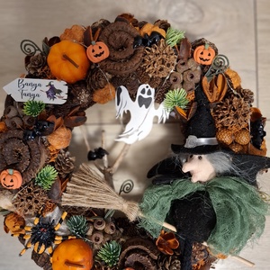 Halloweeni ajtódísz boszival - otthon & életmód - dekoráció - halloween - halloweeni ajtódíszek és ablakdíszek - Meska.hu