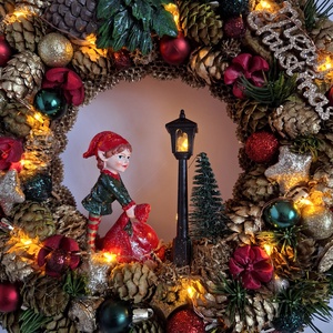 Karácsonyi kopogtató Elf manóval - karácsony - karácsonyi lakásdekoráció - karácsonyi ajtódíszek - Meska.hu