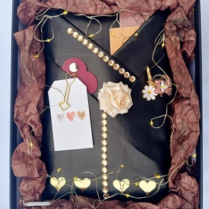 Éldekorált fantasy könyv ajándék díszcsomagolásban (Haldokló csillagok) - könyv & zene - könyv - Meska.hu