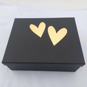 Éldekorált fantasy könyv ajándék díszcsomagolásban (Haldokló csillagok) - könyv & zene - könyv - Meska.hu