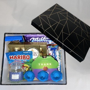 Fiús édességbox, Élelmiszer, Édesség, Mindenmás, MESKA