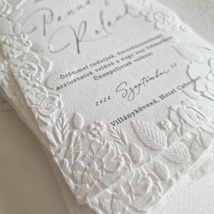 Esküvői meghívó, merített papíron, virágos dombornyomással - esküvő - meghívó & kártya - esküvői pecsét, bélyegző - pecsétviasz gyöngy - Meska.hu