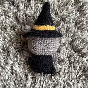 Horgolt Halloween cica - otthon & életmód - dekoráció - halloween - halloweeni figurák - Meska.hu
