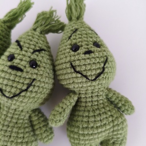 3db Horgolt Grinch - karácsony - karácsonyi lakásdekoráció - karácsonyi manók, figurák - Meska.hu