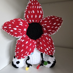 Horgolt Demagorgon, Játék & Sport, Plüssállat & Játékfigura, Más figura, , MESKA