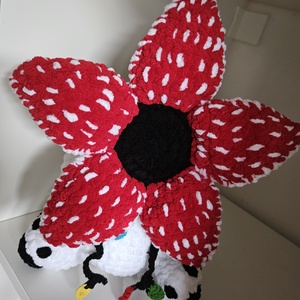 Horgolt Demagorgon - játék & sport - plüssállat & játékfigura - más figura - Meska.hu