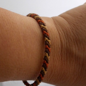 Csomózott karkötő - ékszer - karkötő - fonott karkötő - Meska.hu Csomózott karkötő - ékszer - karkötő - fonott karkötő - Meska.hu