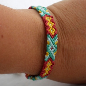 csomozótt karkötő, Ékszer, Karkötő, Fonott karkötő, Csomózás, MESKA