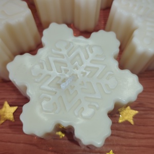 Szójaviasz hópehely gyertya - karácsony - karácsonyi lakásdekoráció - karácsonyi illatgyertya, mécses - Meska.hu