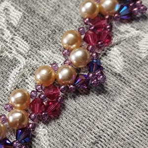 Gardena nyaklánc Swarovski kristályokkal , Ékszer, Nyaklánc, Gyöngyös nyaklánc, Ékszerkészítés, Gyöngyfűzés, gyöngyhímzés, MESKA