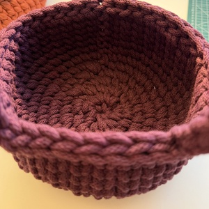 Horgolt kosár - otthon & életmód - tárolás & rendszerezés - tárolókosár - Meska.hu