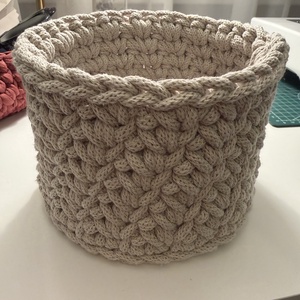 Horgolt asztali tároló - otthon & életmód - tárolás & rendszerezés - íróasztali tároló - Meska.hu