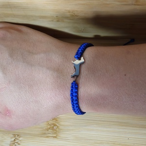 Tacskó medálos makramé karkötő - ékszer - karkötő - fonott karkötő - Meska.hu