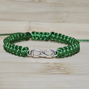 Makramé karkötő végtelen jellel, Ékszer, Karkötő, Karkötő medállal, Csomózás, Fonás (csuhé, gyékény, stb.), MESKA