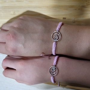 Anya-lánya páros makramé karkötő  - ékszer - karkötő - karkötő medállal - Meska.hu