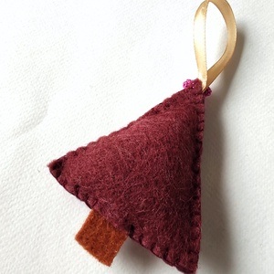 Gyapjúfilc karácsonyfadísz bordó-színes - karácsony - karácsonyi lakásdekoráció - karácsonyfadíszek - Meska.hu