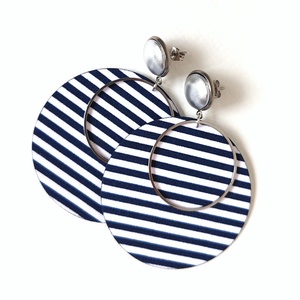 Sötétkék-fehér tengerész csíkos nagyméretű textilfülbevaló ezüsttel, Ékszer, Fülbevaló, Lógó fülbevaló, Ékszerkészítés, MESKA