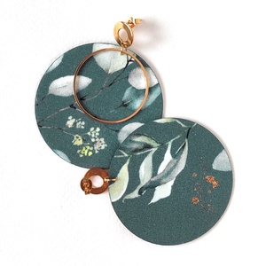 Pasztell szürkés türkiz levélmintás nagyméretű textilfülbevaló aranyozott nemesacél bedugós résszel - ékszer - fülbevaló - lógó fülbevaló - Meska.hu