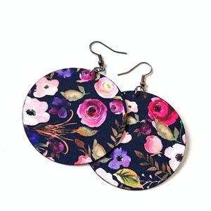 Sötétlila alapo virágmintás nagyméretű textilfülbevaló - ékszer - fülbevaló - lógó fülbevaló - Meska.hu