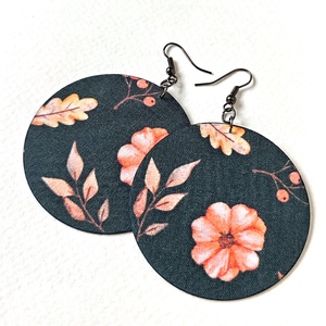 Sötétzöld alapon narancsos virágmintás textilfülbevaló, Ékszer, Fülbevaló, Lógó fülbevaló, Ékszerkészítés, MESKA