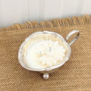 Szójaviasz gyertya 2 kanóccal ezüstözött edénybe öntve, Otthon & Életmód, Gyertya, illat, aroma, Gyertya, Gyertya-, mécseskészítés, MESKA