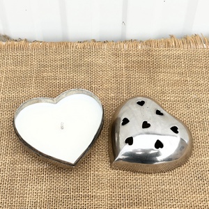 Szójaviasz gyertya fém szív edénybe öntve - Meska.hu