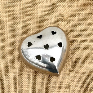 Szójaviasz gyertya fém szív edénybe öntve - otthon & életmód - gyertya, illat, aroma - gyertya - Meska.hu