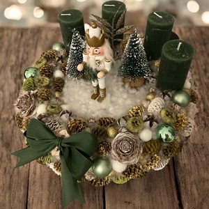 Zöld diótörős adventi koszorú - karácsony - adventi díszek - adventi koszorú - Meska.hu