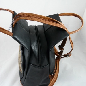 Masszív JGL műbőr kézi/váll és háti táska, kézzel festett, egyedi mintával! Vera Pelle replika. - táska & tok - hátizsák - kishátizsák - Meska.hu