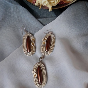 Exkluzív sujtás ékszergarnitúra., Ékszer, Fülbevaló, Lógó fülbevaló, Ékszerkészítés, MESKA