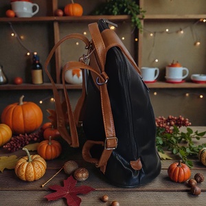 Műbőr hátitáska, kézzel festett, egyedi mintával - táska & tok - hátizsák - hátizsák - Meska.hu