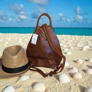 Műbőr hátitáska, kézzel festett, egyedi mintával! - táska & tok - hátizsák - hátizsák - Meska.hu