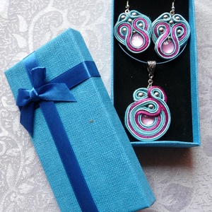 Egyedi sujtás ékszergarnitúra, díszdobozban, Ékszer, Ékszerszett, Ékszerkészítés, MESKA