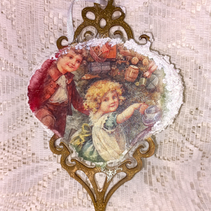 Karácsonyi életkép függődísz, Otthon & Életmód, Dekoráció, Fali és függő dekoráció, Függődísz, Decoupage, transzfer és szalvétatechnika, Festett tárgyak, MESKA