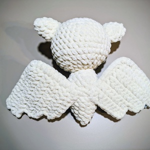 Egyedi horgolt fehér denevér � Puha amigurumi figura - játék & sport - plüssállat & játékfigura - denevér - Meska.hu