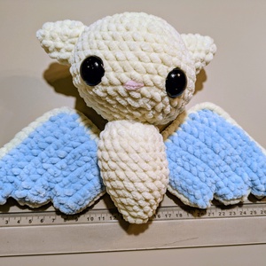 Egyedi horgolt fehér denevér � Puha amigurumi figura - játék & sport - plüssállat & játékfigura - denevér - Meska.hu