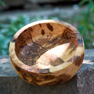 Esztergált fa tál - otthon & életmód - dekoráció - asztal és polc dekoráció - dekorációs tál, tartó - Meska.hu