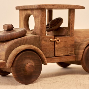 Fa autó - 'A modell' - otthon & életmód - dekoráció - dísztárgy - Meska.hu