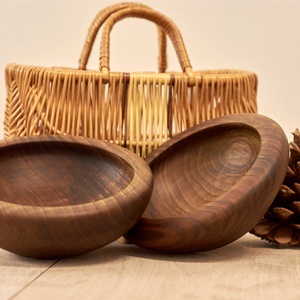 Esztergált dió fa tál, Otthon & Életmód, Dekoráció, Asztal és polc dekoráció, Dekorációs tál, tartó, Famegmunkálás, MESKA