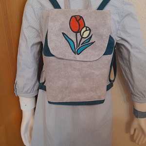 Tulipános kék-barna hátitáska - táska & tok - hátizsák - kishátizsák - Meska.hu