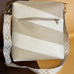 Csíkos oldaltáska  - Meska.hu