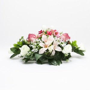 Elegáns rózsás virágkompozíció, asztaldísz ,romantikus dekoráció - Meska.hu