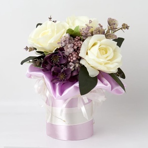 Elegáns rózsás virágbox � krém és lila virágkompozíció ajándéknak - otthon & életmód - virágdekoráció - virágok - virágbox - Meska.hu