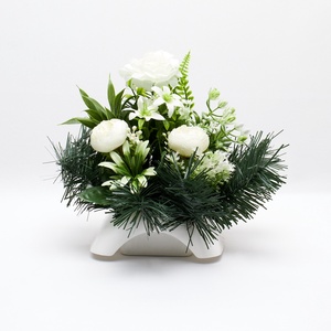 Fehér temetői dísz zöld kiegészítőkkel - otthon & életmód - vallás - temetkezési tárgy - sírdísz, kegyeleti dísz - Meska.hu